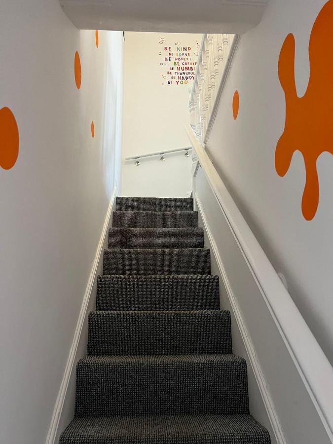 Vila Nickelodeon House Great For Kids Blackpool Exteriér fotografie