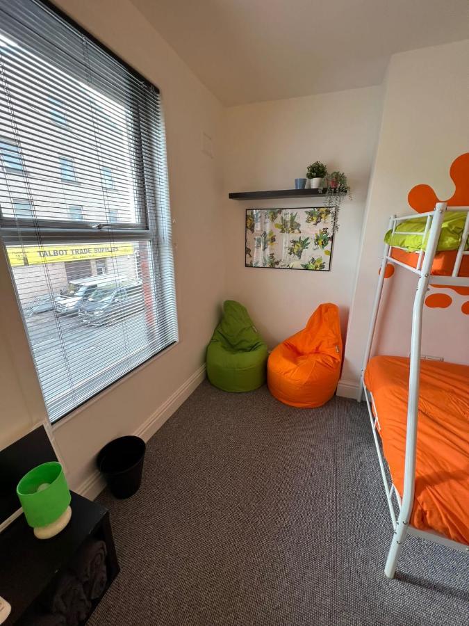 Vila Nickelodeon House Great For Kids Blackpool Exteriér fotografie